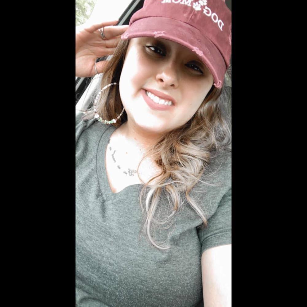 Meet your Posher, Marissa